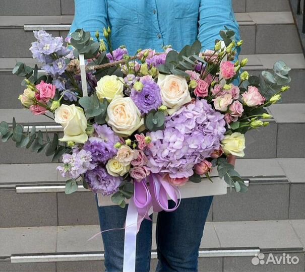 Букеты сиреневого и персикового цвета. Доставка