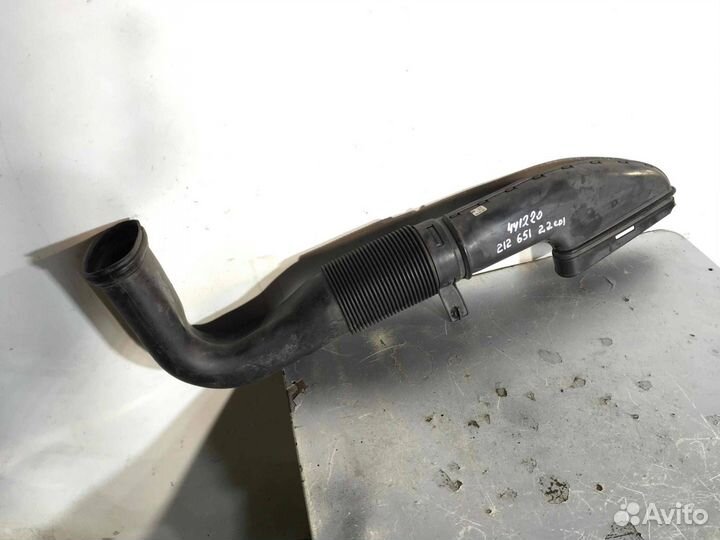 Воздухозаборник Mercedes-Benz E-Класс A6510903437