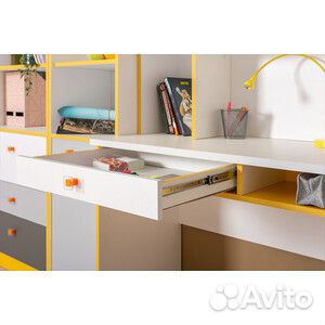 Письменный стол