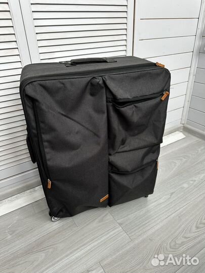 Чемодан на колесах большой