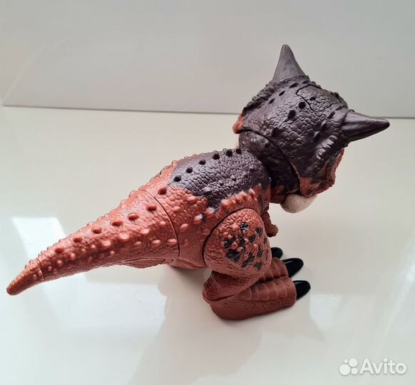 Фигурка динозавра Mattel Jurassic world карнотавр