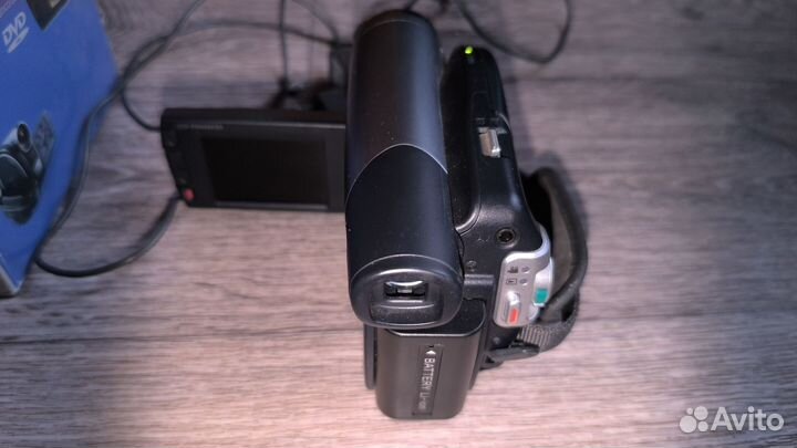 Цифровая видеокамера Самсунг