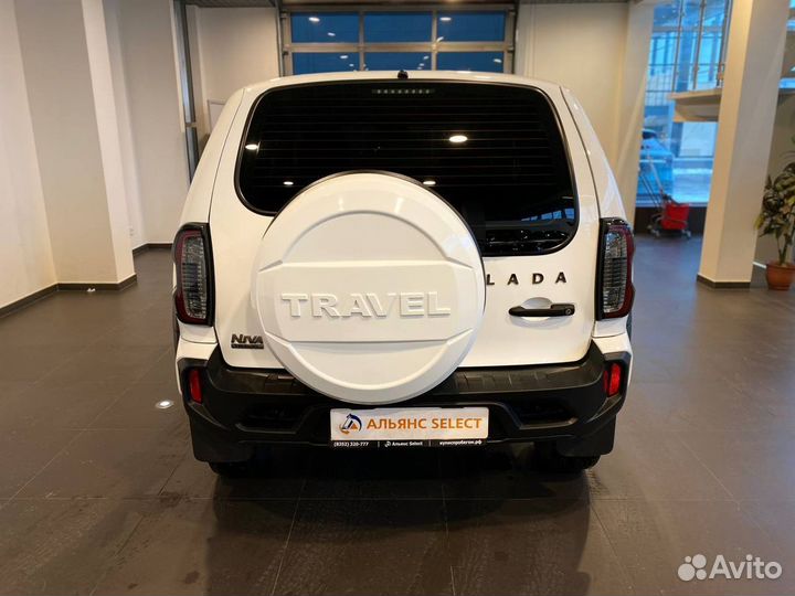 ВАЗ Niva Travel 1.7 МТ, 2022, 21 580 км