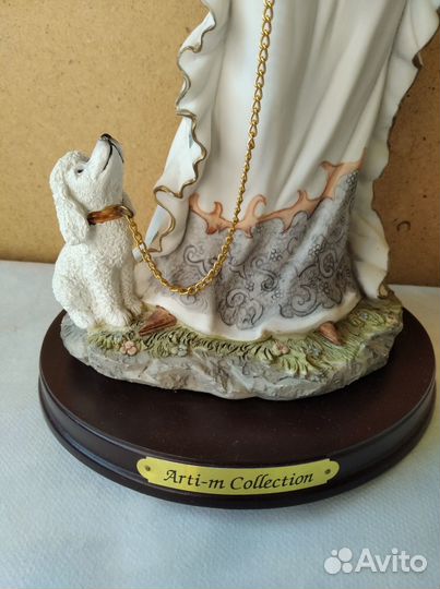 Статуэтка Дама с собачкой
