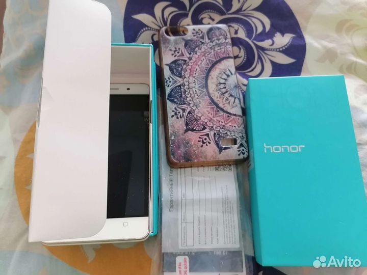 Коробки от телефонов