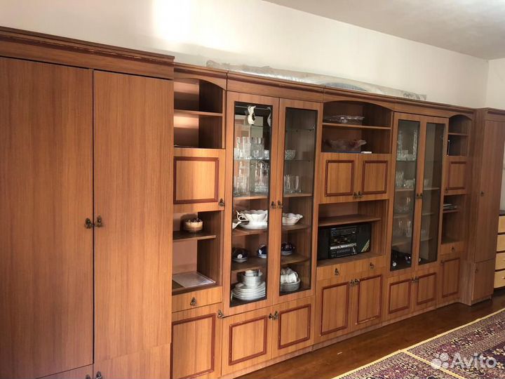 Стенка в гостиную бу