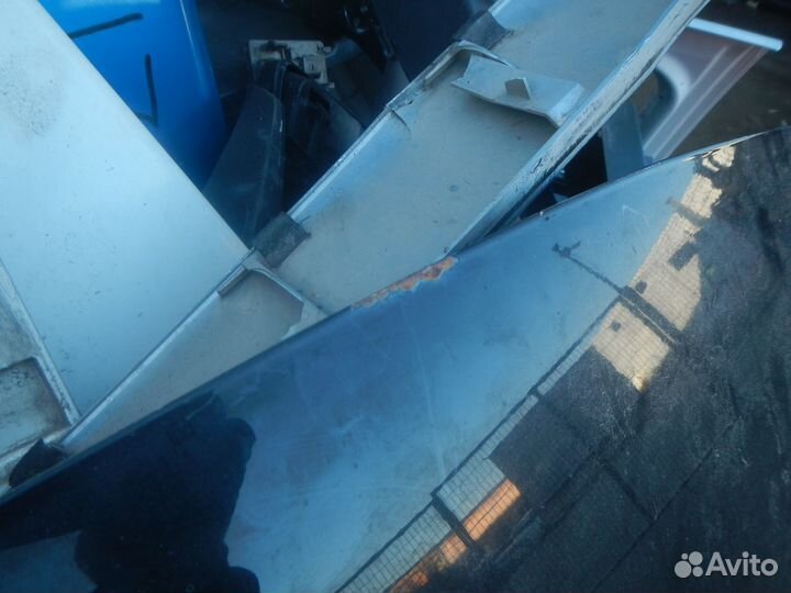 Капот Kia Stinger