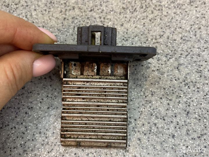 Резистор отопителя для Hyundai Sonata IV