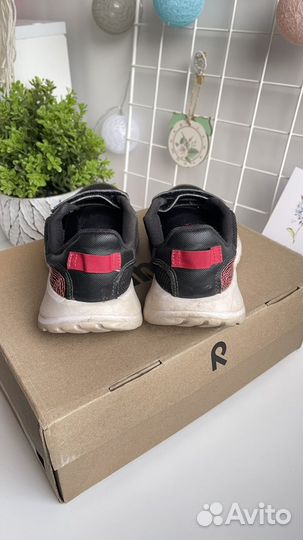 Кроссовки adidas