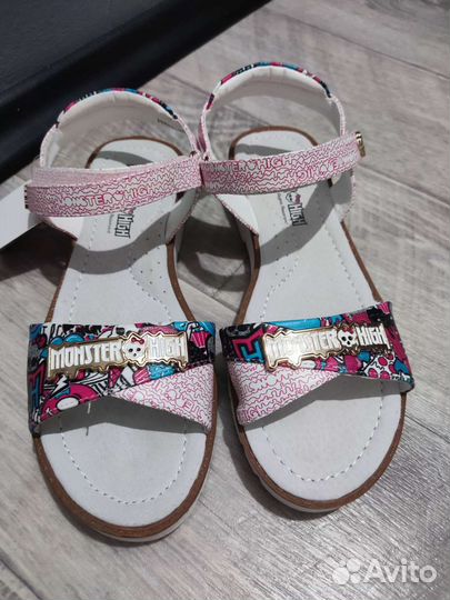 Сандалии для девочки