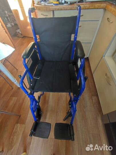 Инвалидная коляска складная