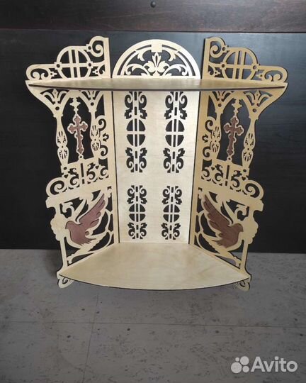 Полка для икон, иконостас