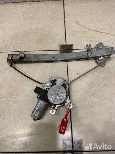 Стеклоподьемник задний левый (электро) Mitsubishi