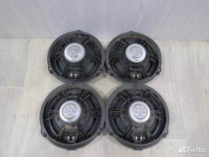 Динамик в дверь Ford Focus 3