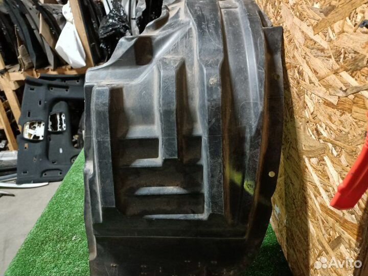 Защита арок (подкрылок) передняя левая Mitsubishi