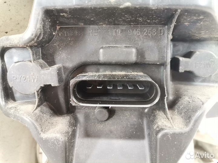 Фонарь задний для Volkswagen Touran 1 1T0945096G