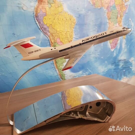 Модель самолета Ту-134 (начало 1970-х )