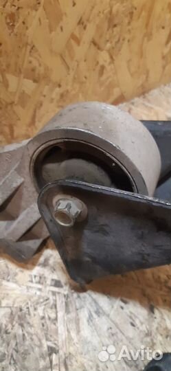 Подушка двигателя АКПП Lifan X60 1.8 CVT