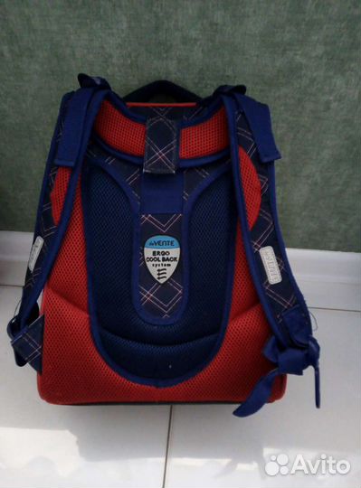 Рюкзак школьный каркасный