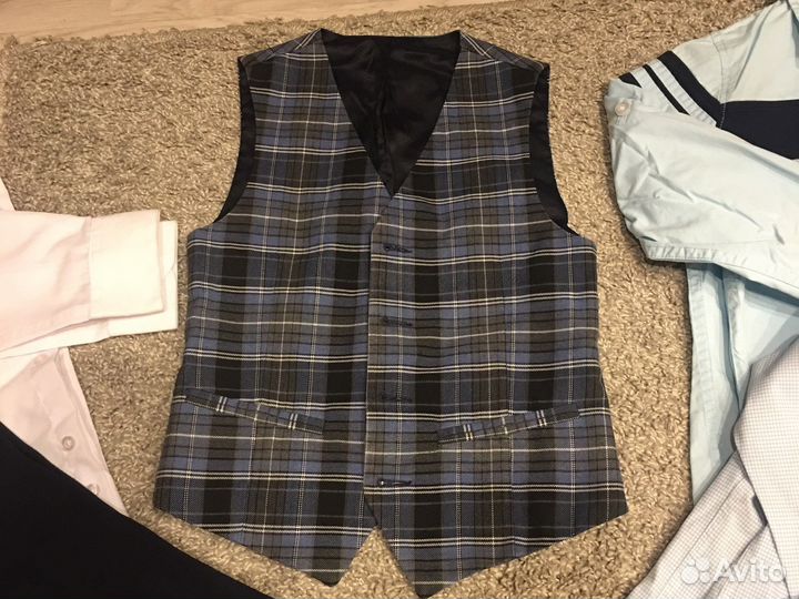 Жилет, рубашки