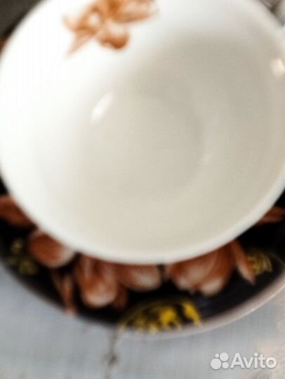 Чайные чашки с блюдцами