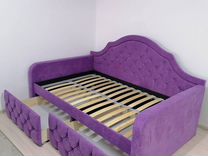 Диван-кровать с выдвижными ящиками