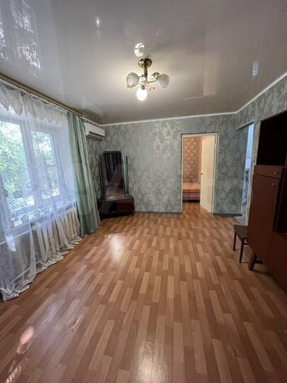 2-к. квартира, 40 м², 1/5 эт.