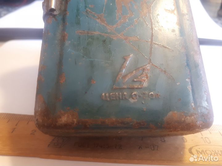 Старинный карманный фонарик времён СССР