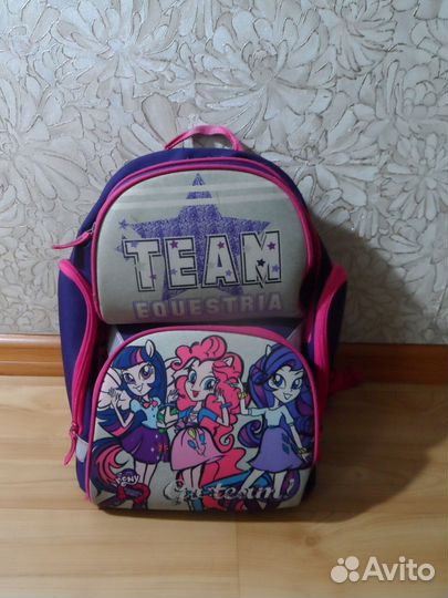 Школьный рюкзак