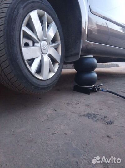 Пневмодомкрат 2т