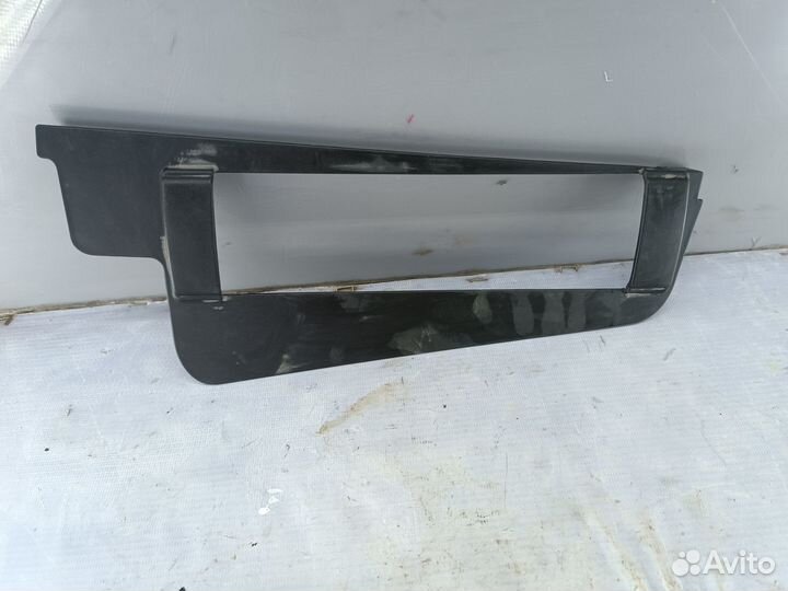 Заглушка кронштейна CD- чейнджера Volkswagen Jetta