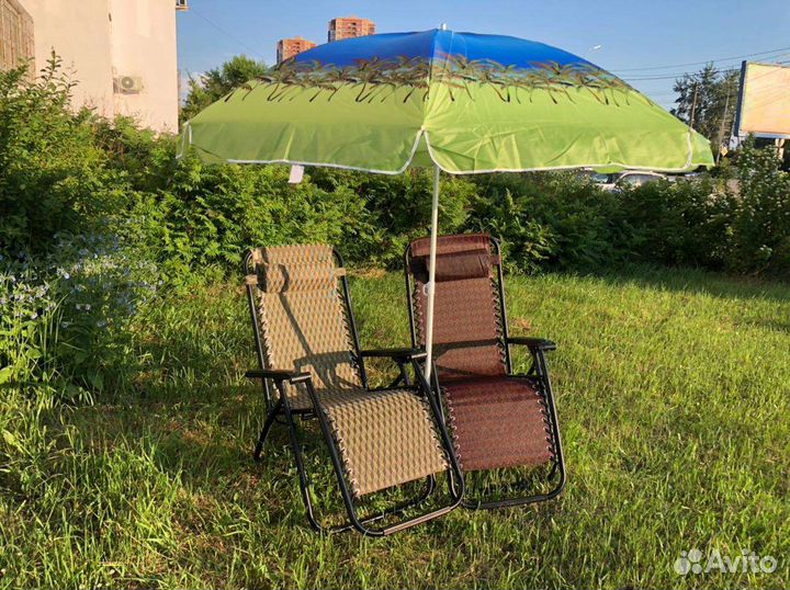 Шезлонг пляжный