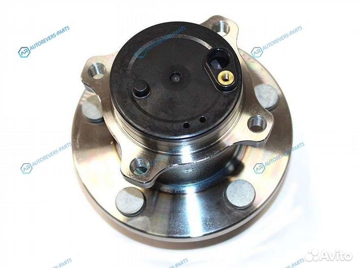 R17036 Ступичный узел задн. mazda 3axela 2003- (с