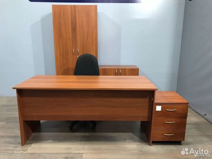 Комплект кабинет офисной мебели