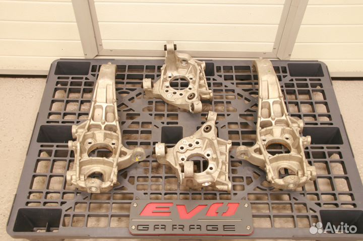 Кулаки Nissan GTR35