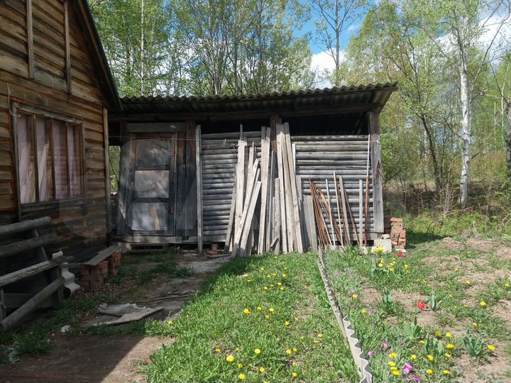 Дача 16 м² на участке 10 сот.