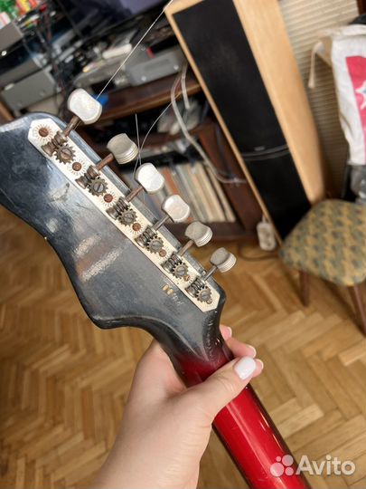 Электро гитара Jolana