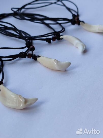 Зуб волка подвеска