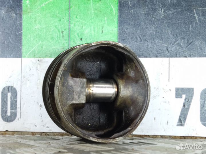 Поршень Opel Omega B