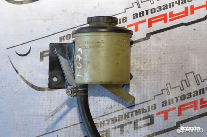 Бачок гур nissan. primera pulsar R'nessa sunny. TU