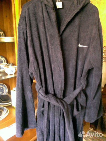 Мужской махровый халат с капюшоном