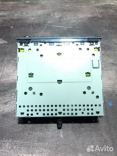 Магнитола Mitsubishi Space Wagon N94W 4G64 2003