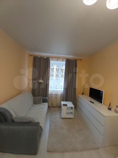 2-к. квартира, 42 м², 2/14 эт.