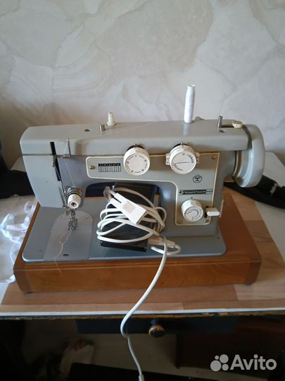 Швейные машинки электрические, Зингер ручная