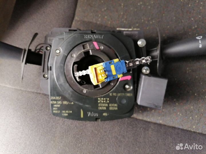 Переключатель подрулевой (стрекоза) Nissan Terrano