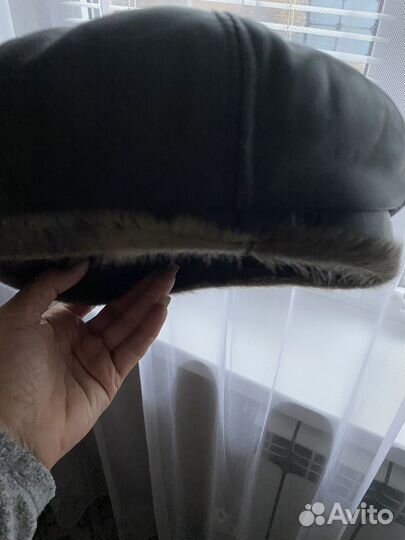 Берет женский кожаный