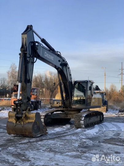 Гусеничный экскаватор John Deere E260 LC, 2017