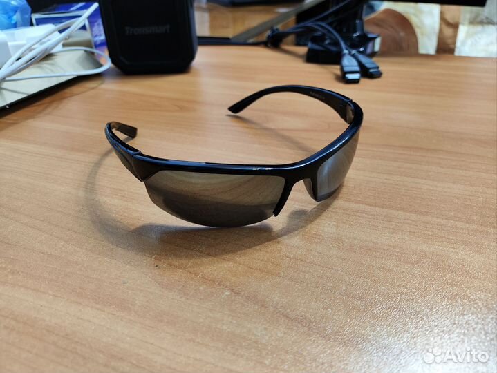 Очки солнцезащитные спортивные