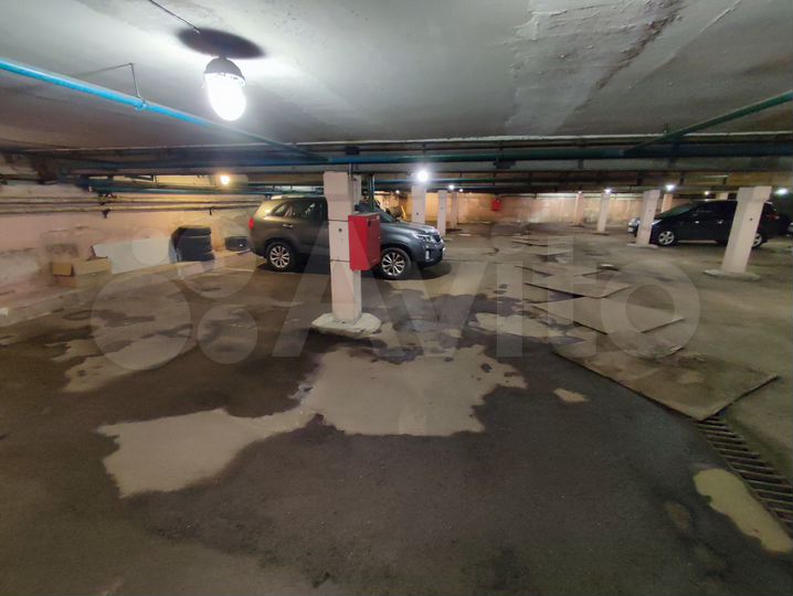 Машиноместо, 13 м²