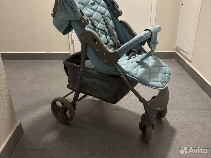 Детская прогулочная коляска